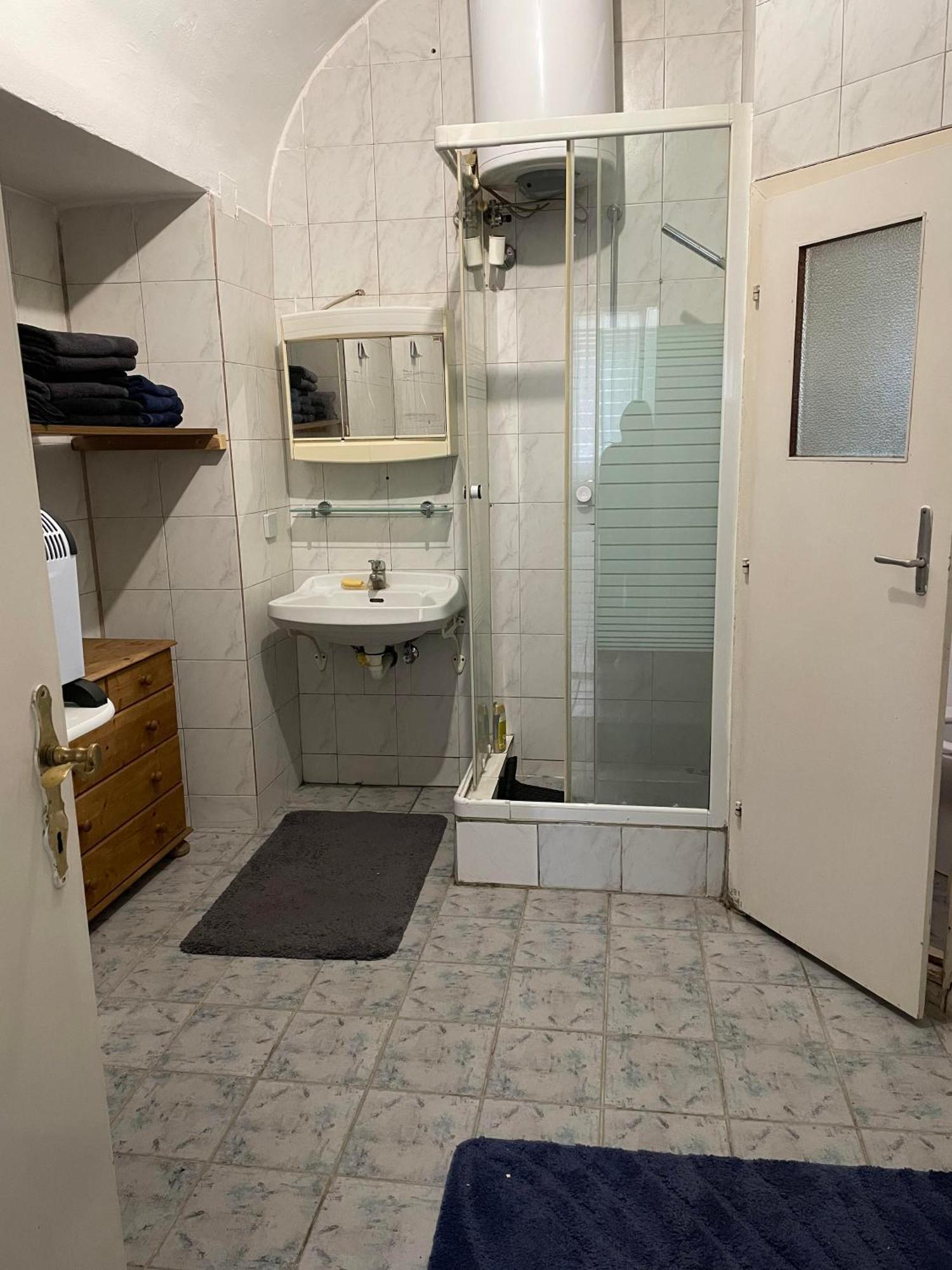 Ferienwohnung Gemuetlich Und Fein Ebenfurth Exterior foto
